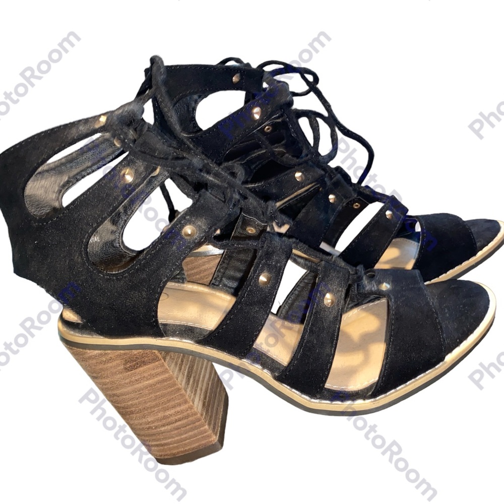 Size 6 chunky heels